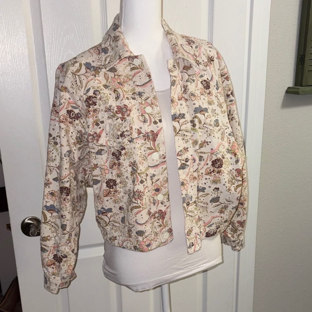 Anthropology Solitaire Eyelet Floral Cream Oversized Denim Jacket - Picture 2 of 12